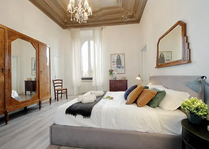 Daire Cavour 2 Bedrooms Roma