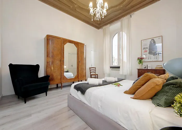Cavour 2 Bedrooms Daire